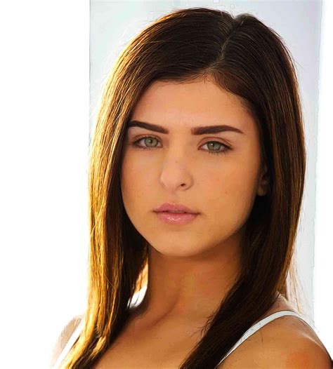 Leah Gotti Age, Wiki, Net Worth, Height, Weight & More